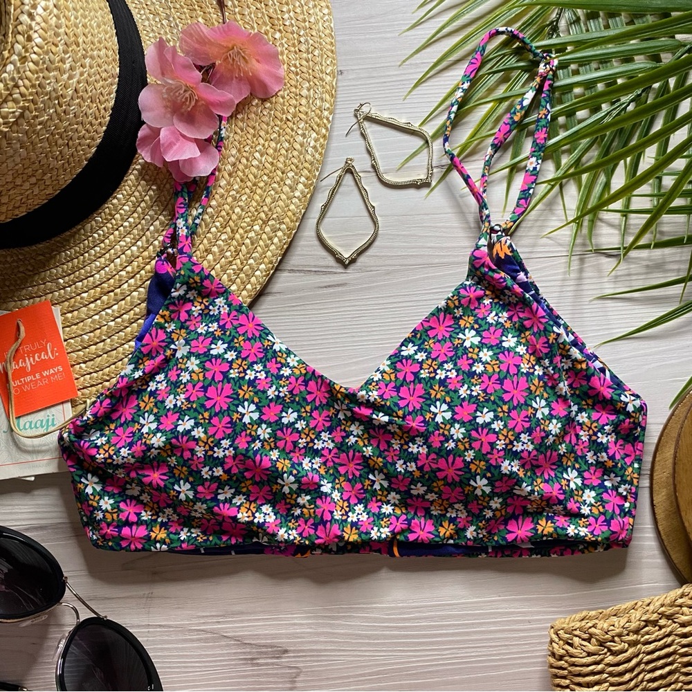 NWOT Maaji • 4-Way Floral Reversible Bralette Bikini Top